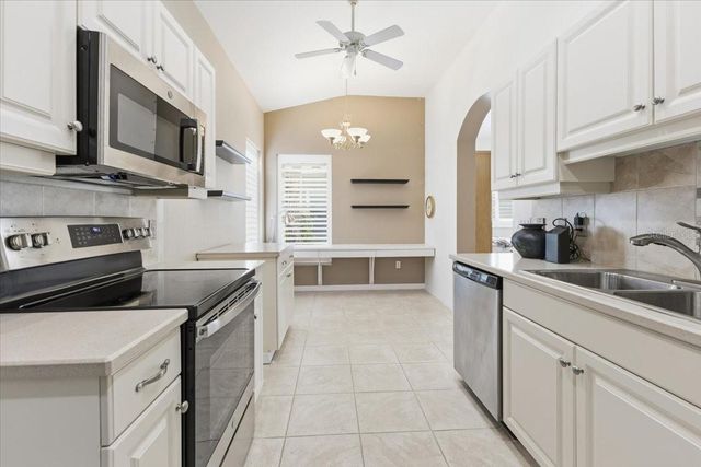 1147 YOSEMITE DRIVE, Englewood, FL 34223