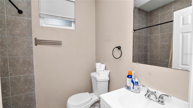 1128 STELLA AVENUE N, Lakeland, FL 33805