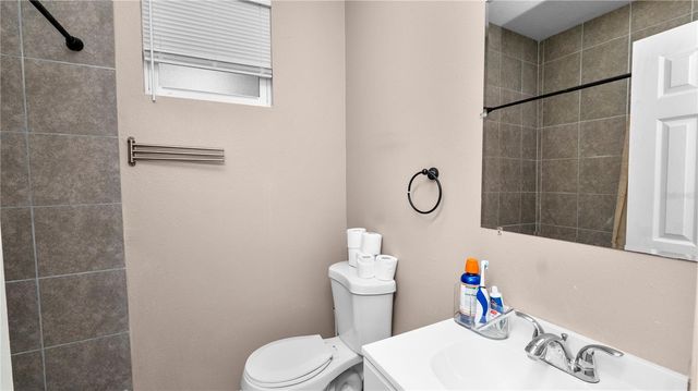 1128 STELLA AVENUE N, Lakeland, FL 33805