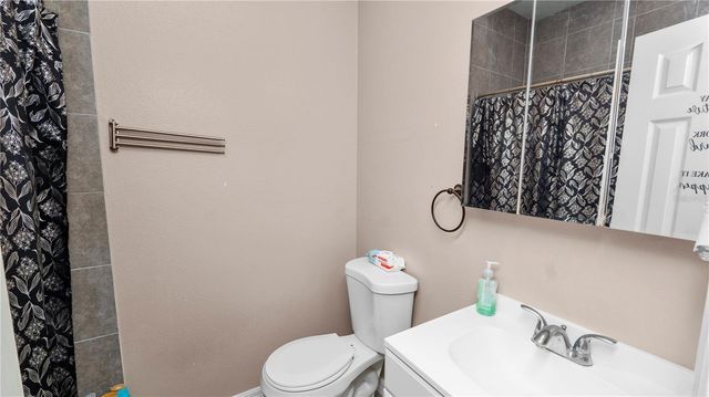 1128 STELLA AVENUE N, Lakeland, FL 33805