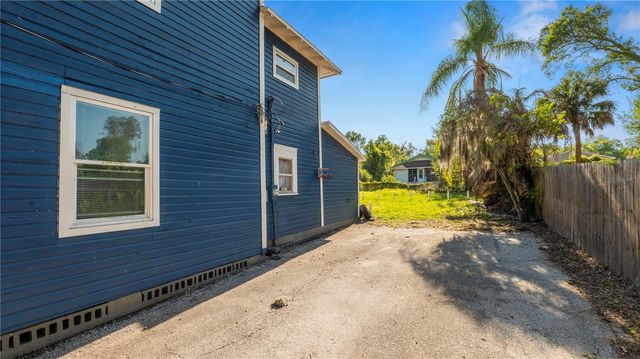 1128 STELLA AVENUE N, Lakeland, FL 33805