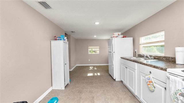 1128 STELLA AVENUE N, Lakeland, FL 33805