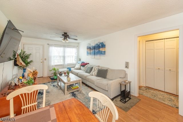 120 Willard St 14, Pompton Lakes Boro, NJ 07442