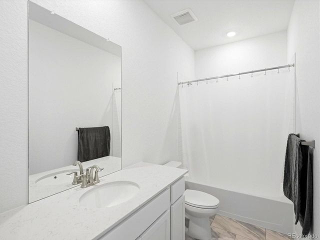988 Congress Pl, Elizabeth, CO 80107