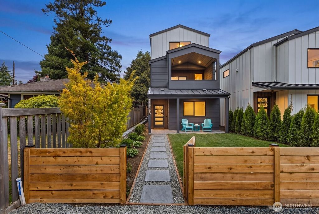 11748 Dayton Avenue N, Seattle, WA 98133