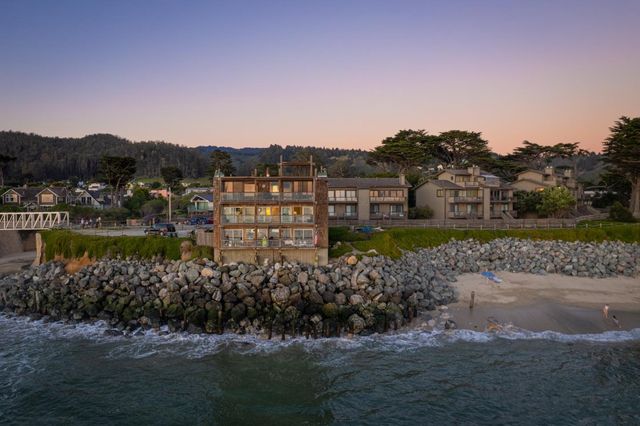 2 Mirada Road 3, Half Moon Bay, CA 94019