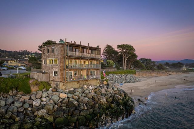 2 Mirada Road 3, Half Moon Bay, CA 94019