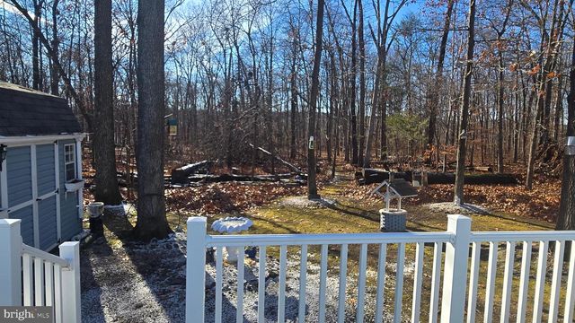 727 DOGWOOD DR, Green Lane, PA 18054