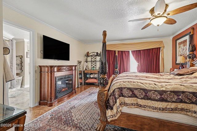 1131 Fairway Court NE, Palm Bay, FL 32905