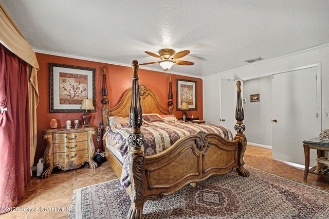1131 Fairway Court NE, Palm Bay, FL 32905