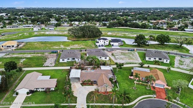 1131 Fairway Court NE, Palm Bay, FL 32905