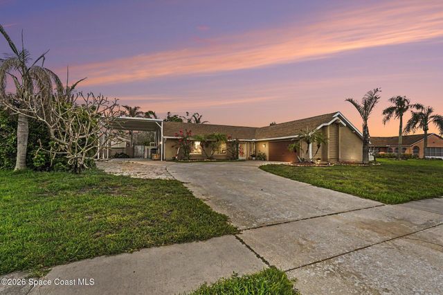 1131 Fairway Court NE, Palm Bay, FL 32905