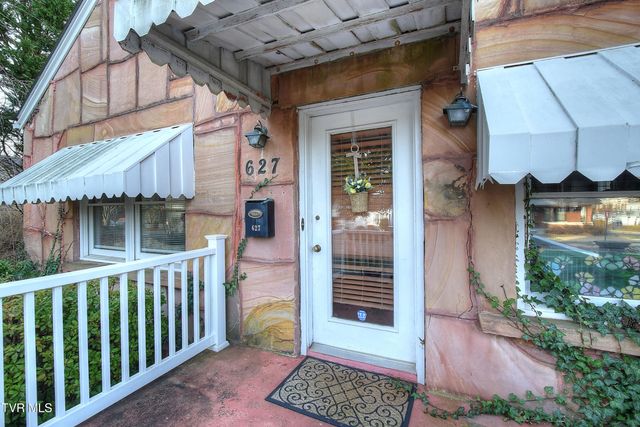 627 West Maple Street, Johnson City, TN 37604