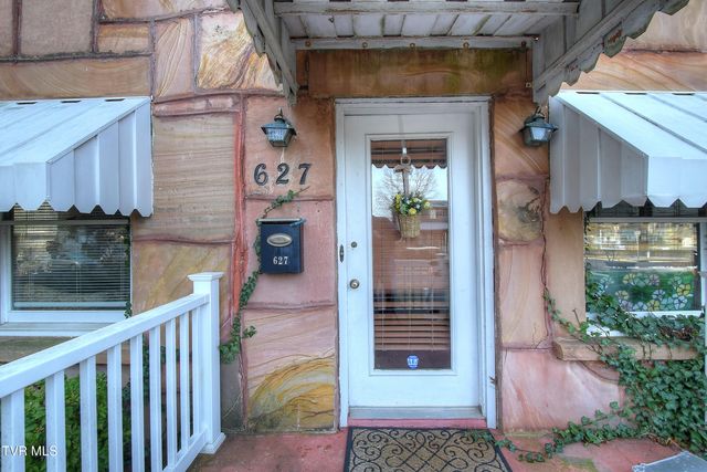 627 West Maple Street, Johnson City, TN 37604