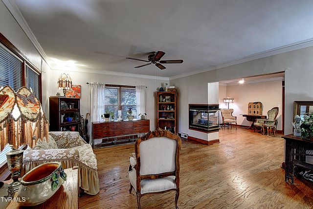 627 West Maple Street, Johnson City, TN 37604