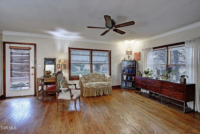 627 West Maple Street, Johnson City, TN 37604