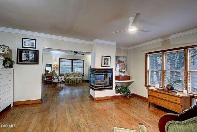 627 West Maple Street, Johnson City, TN 37604