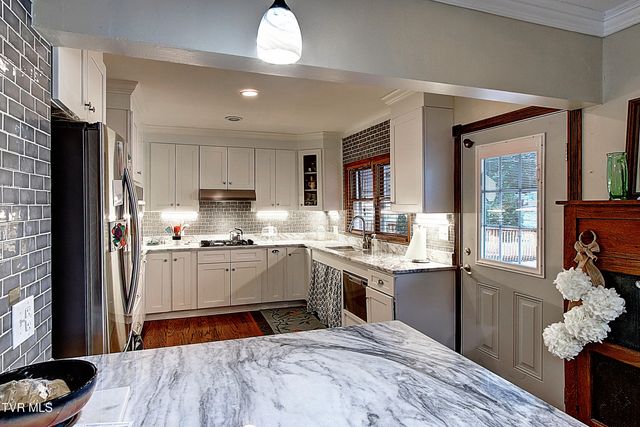 627 West Maple Street, Johnson City, TN 37604