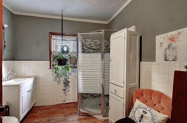 627 West Maple Street, Johnson City, TN 37604