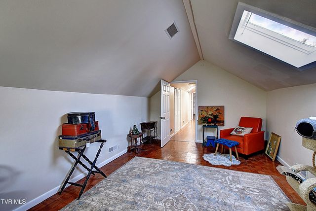 627 West Maple Street, Johnson City, TN 37604