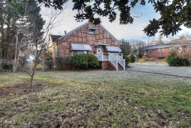 627 West Maple Street, Johnson City, TN 37604