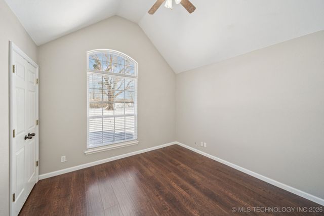 4980 E Chestnut Drive, Claremore, OK 74019