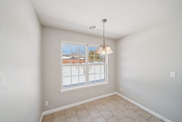 4980 E Chestnut Drive, Claremore, OK 74019