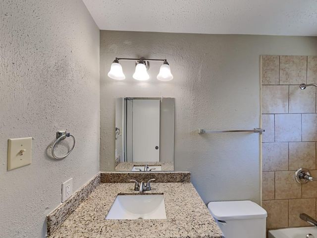 6610 Bellfield Manor Lane, Houston, TX 77084