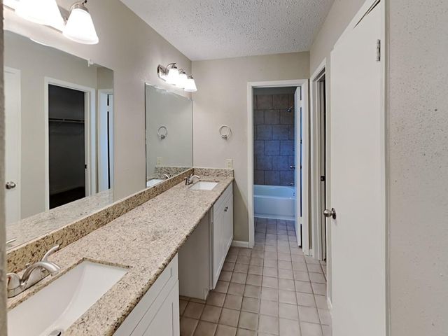 6610 Bellfield Manor Lane, Houston, TX 77084