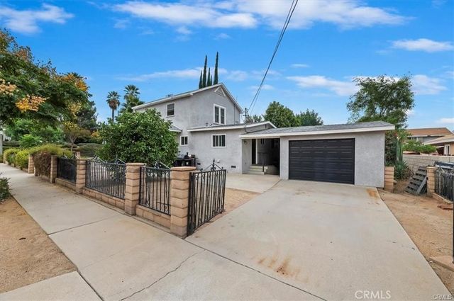 323 E Colton, Redlands, CA 92374