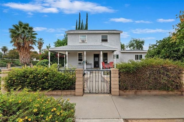 323 E Colton, Redlands, CA 92374