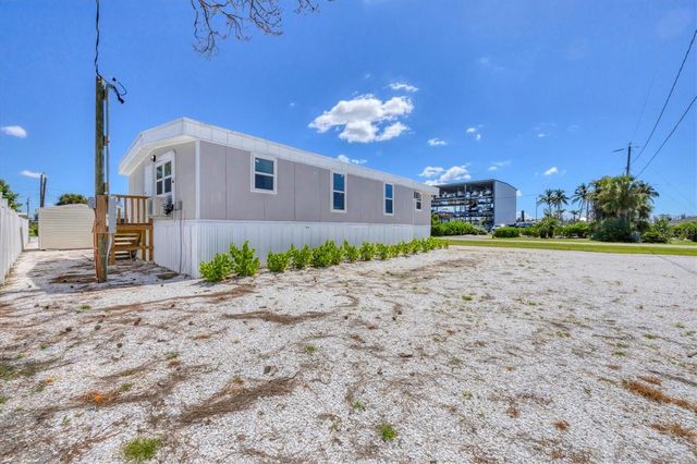 3280 HOLLY AVENUE, Englewood, FL 34224