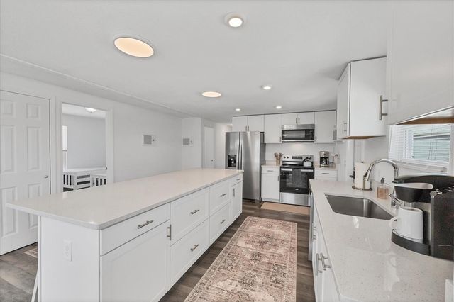 3280 HOLLY AVENUE, Englewood, FL 34224