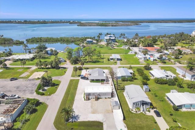 3280 HOLLY AVENUE, Englewood, FL 34224