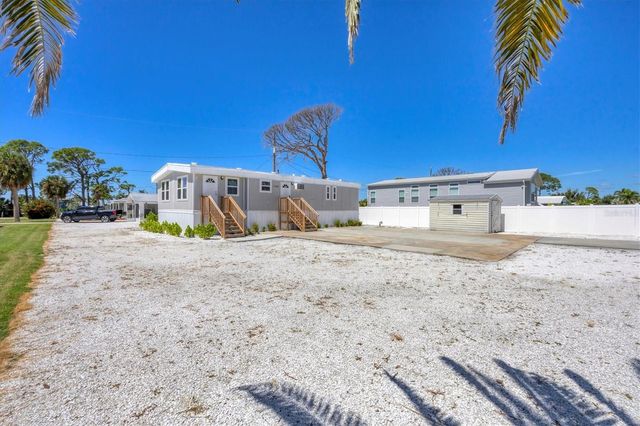 3280 HOLLY AVENUE, Englewood, FL 34224