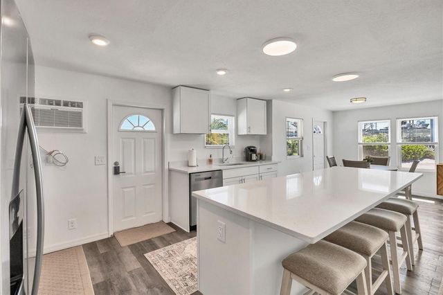 3280 HOLLY AVENUE, Englewood, FL 34224