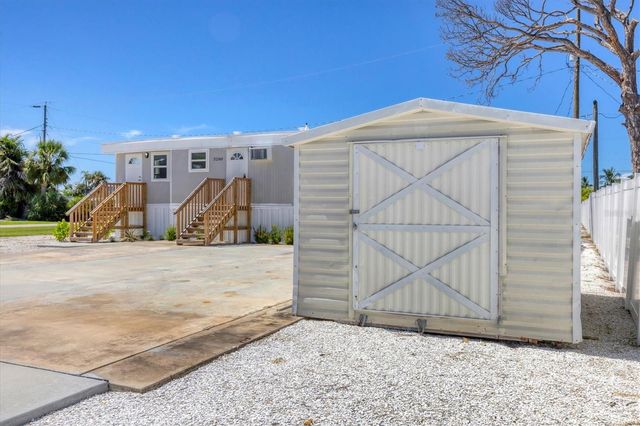 3280 HOLLY AVENUE, Englewood, FL 34224
