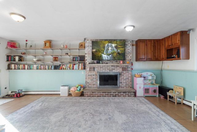 305 South Road, Mount Horeb, WI 53572