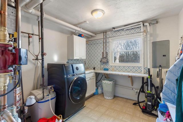 305 South Road, Mount Horeb, WI 53572