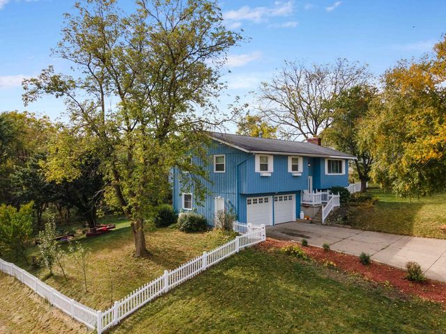 305 South Road, Mount Horeb, WI 53572