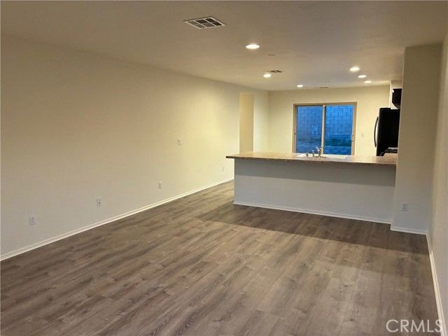 7013 Bella Strada, Fontana, CA 92336