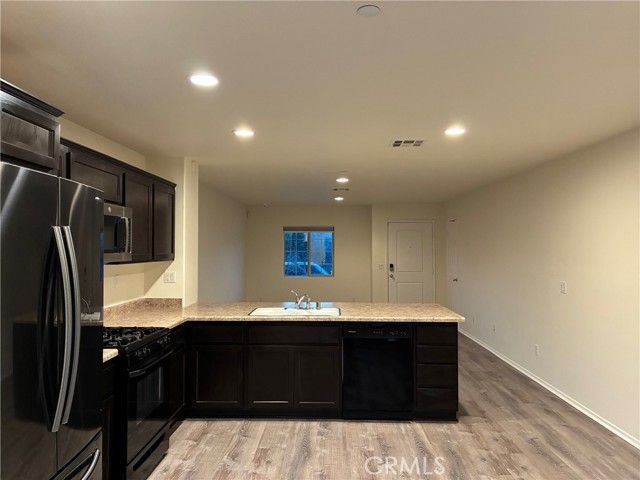 7013 Bella Strada, Fontana, CA 92336