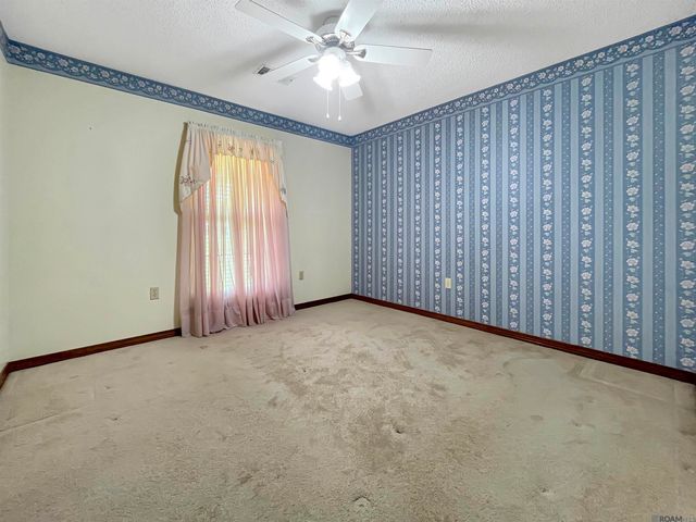 13180 Galloway Garden Rd, Walker, LA 70785
