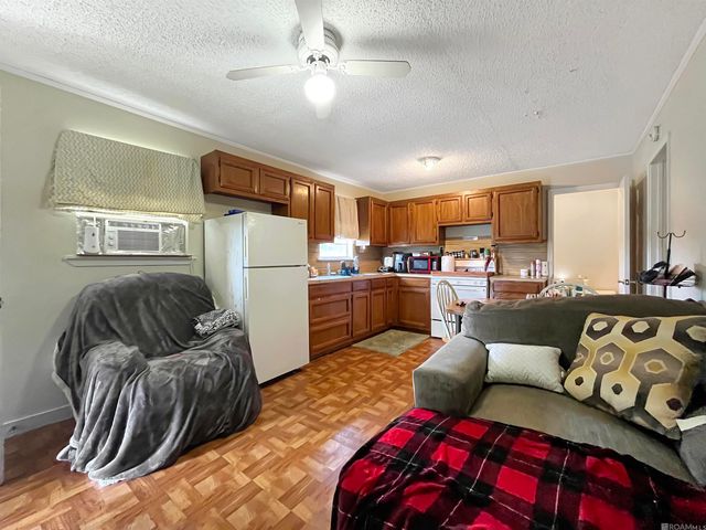 13180 Galloway Garden Rd, Walker, LA 70785