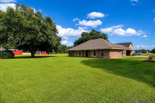 13180 Galloway Garden Rd, Walker, LA 70785