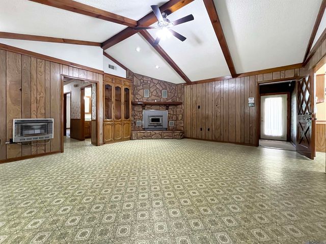 13180 Galloway Garden Rd, Walker, LA 70785