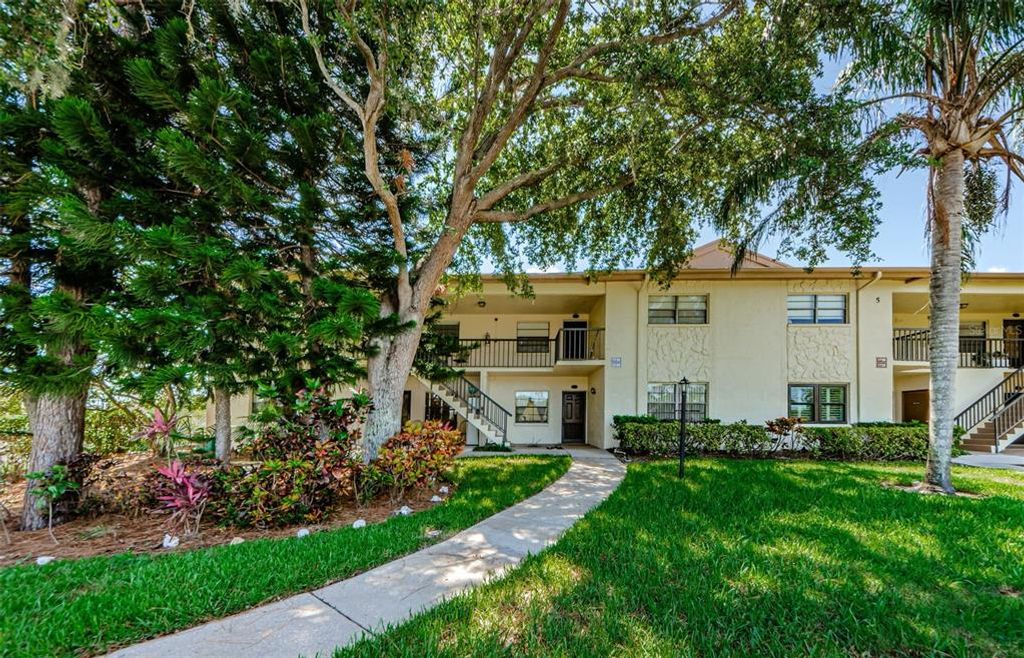 1729 SEASCAPE CIRCLE 102, Tarpon Springs, FL 34689