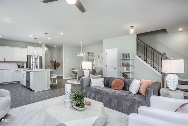 372 Abbots Mill Drive, Raleigh, NC 27603