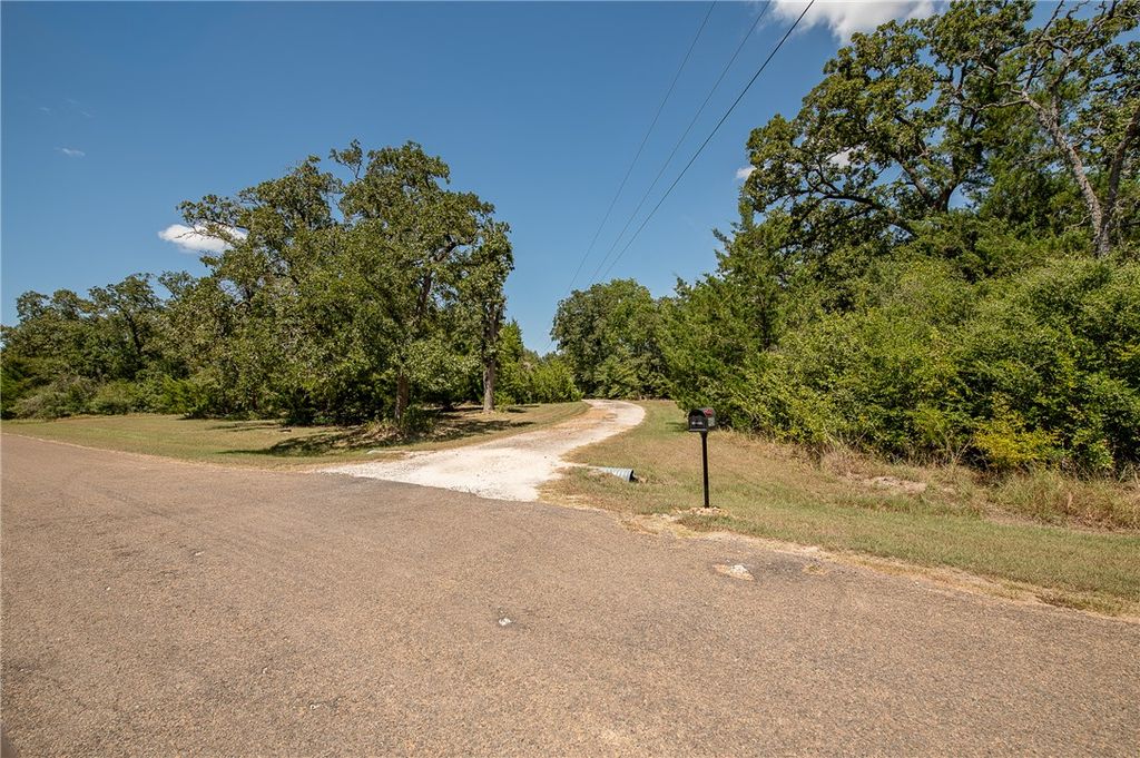 9658 Panther Creek Road, Iola, TX 77861 — exterior