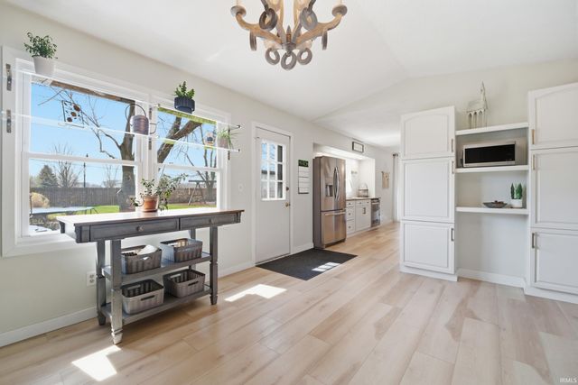 982 S Southernview Drive, Lafayette, IN 47909